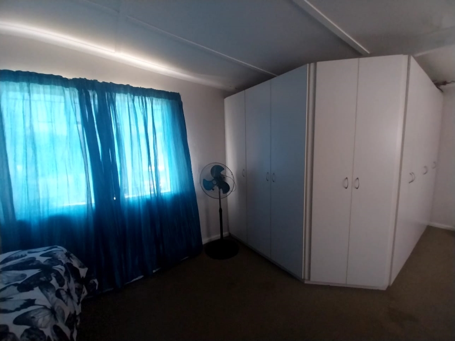 4 Bedroom Property for Sale in Rouxpark Western Cape